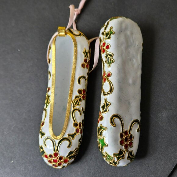 Porcelain Ballet Shoes Ornament White Gold Red Holly 4 Inch Hand Painted Holiday - Picture 6 of 8